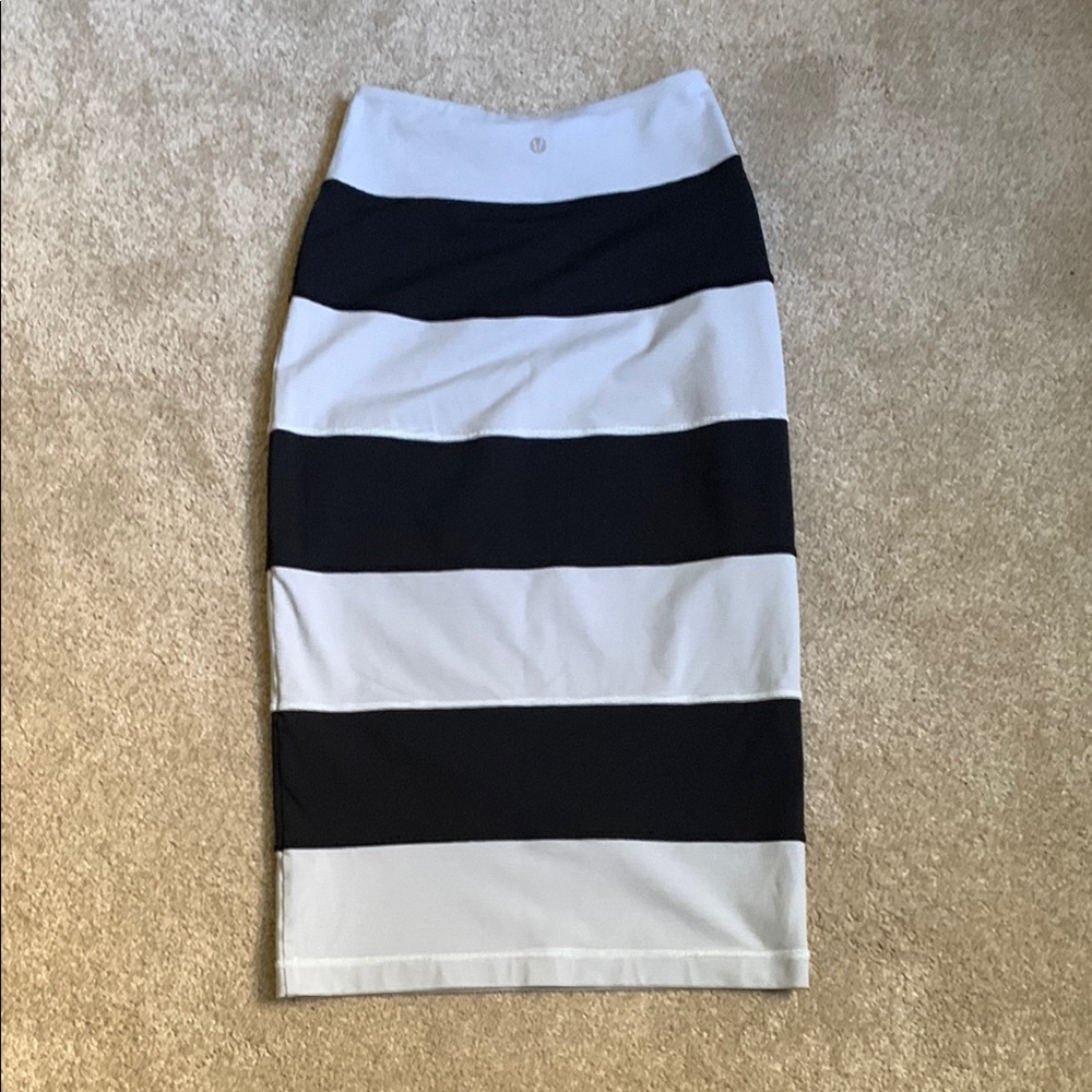 Lululemon striped pencil skirt